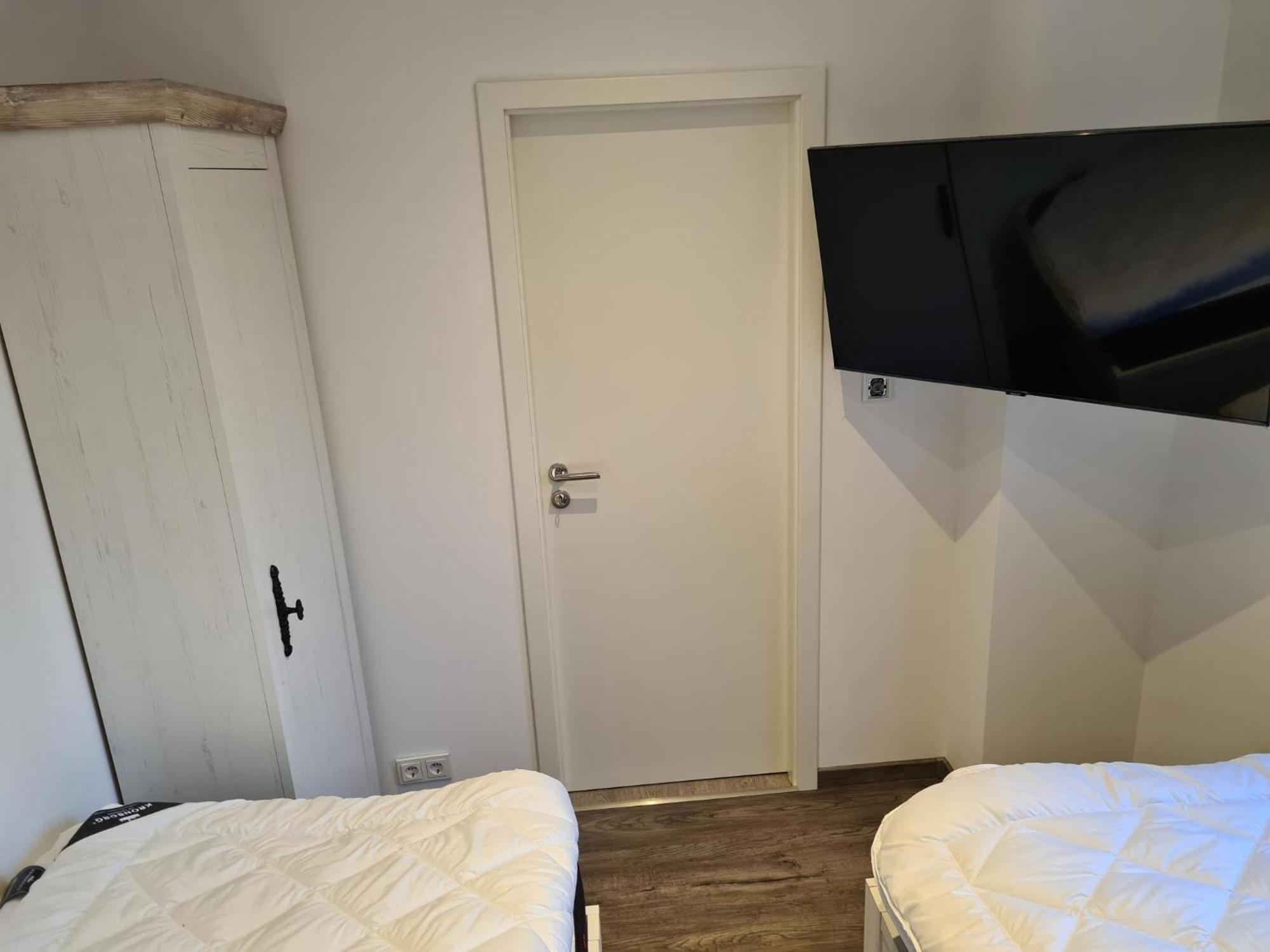 Ferienhaus-Hornhecht Dornumersiel Bagian luar foto